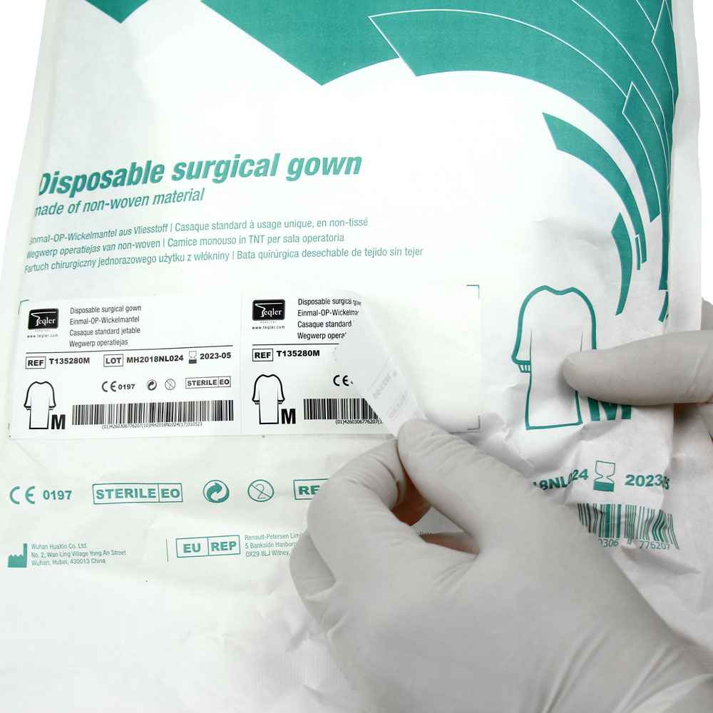 Surgical Gown 'Standard' || Medium