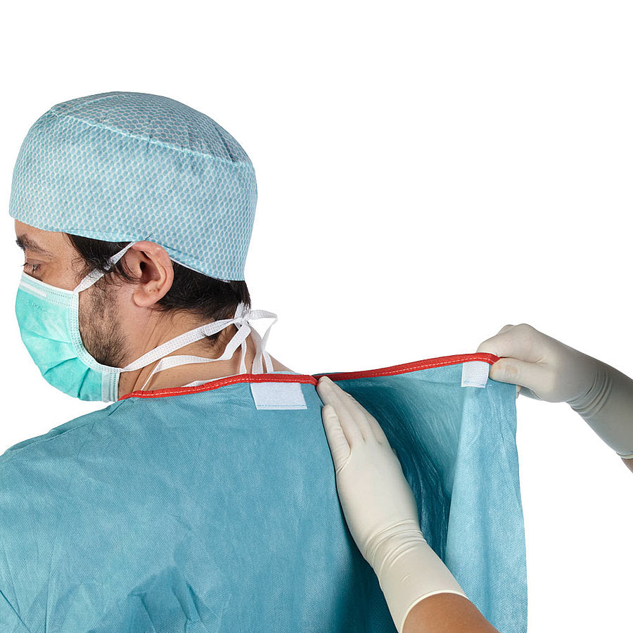 Surgical Gown || Standard || Medium